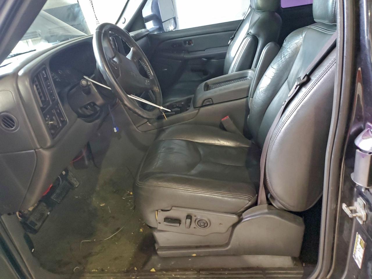 GMC Sierra K2500 Heavy Duty Image 10