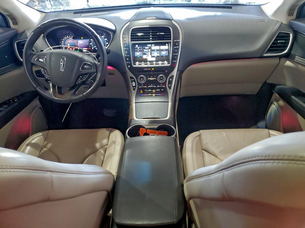 Lincoln MKX Reserve Image 4