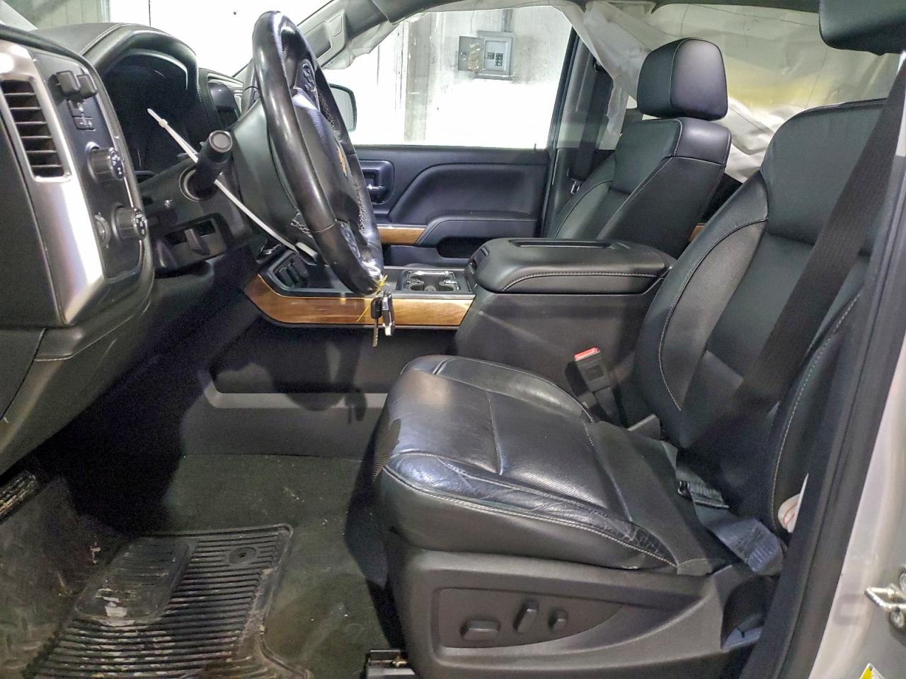 Chevrolet Silverado K1500 Ltz Image 6