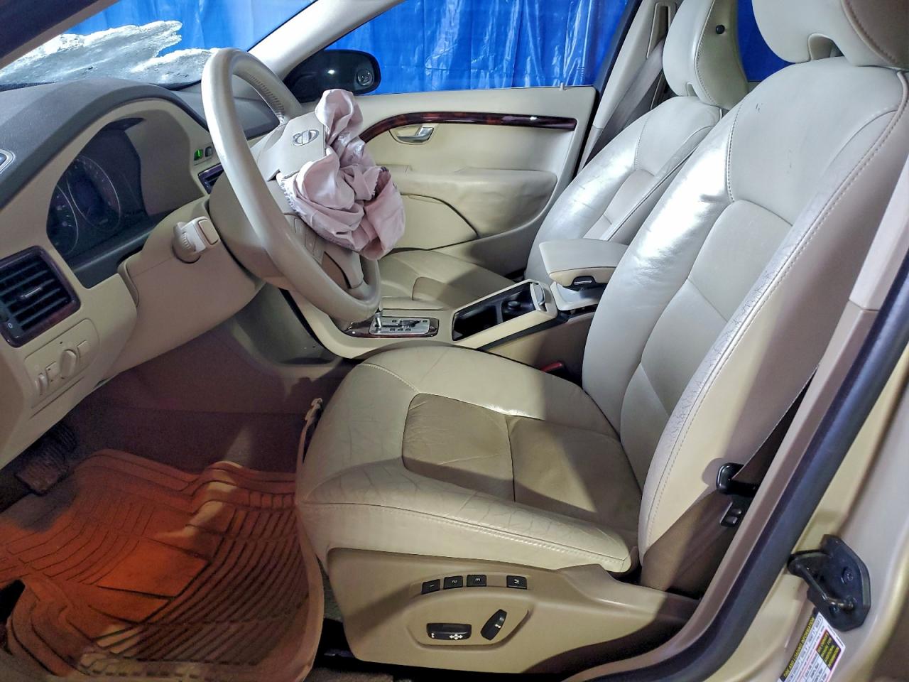 Volvo S80 3.2 Image 4