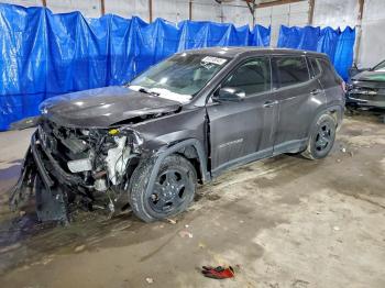  Salvage Jeep Compass