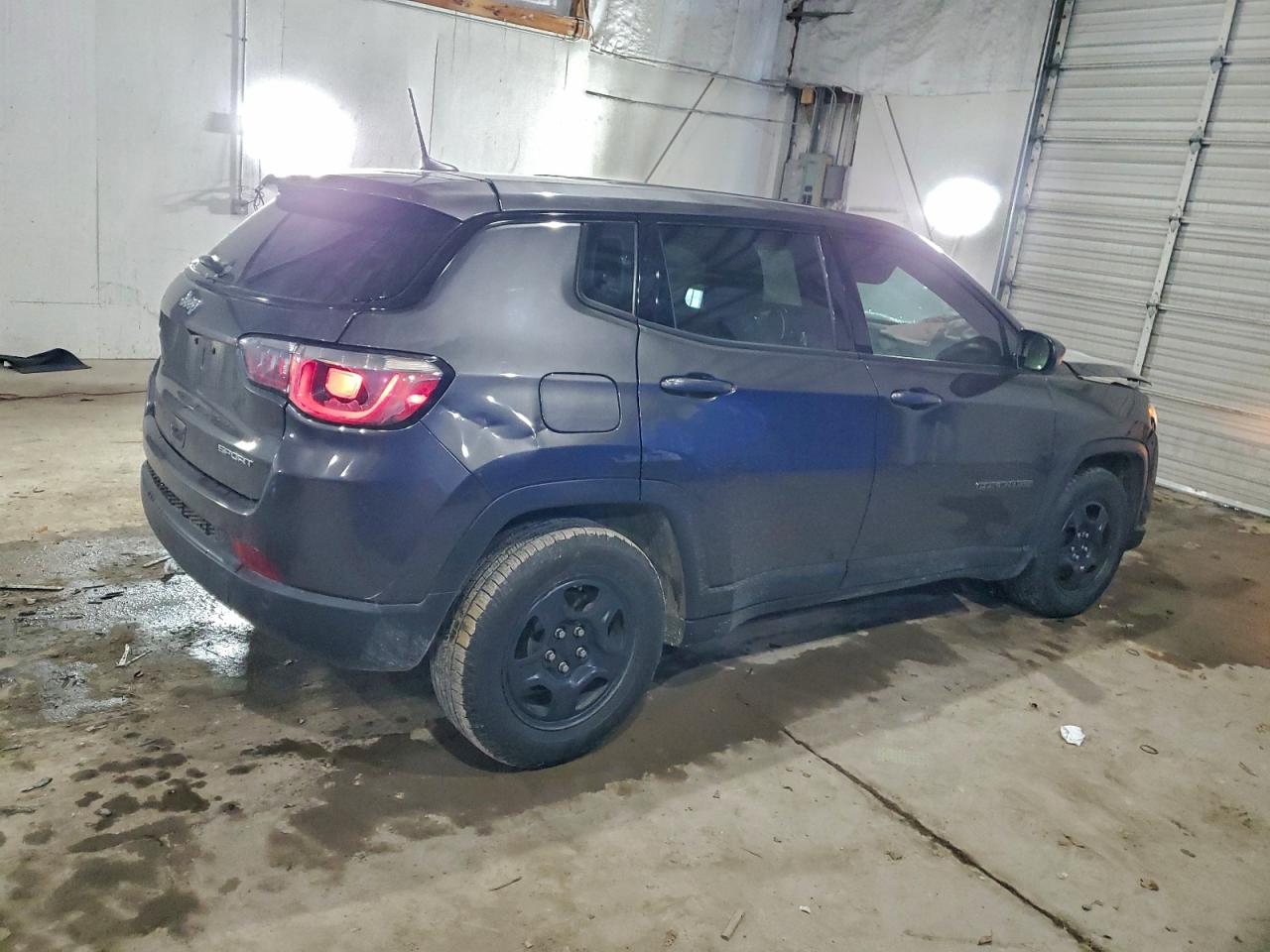 Jeep Compass Sport Image 9