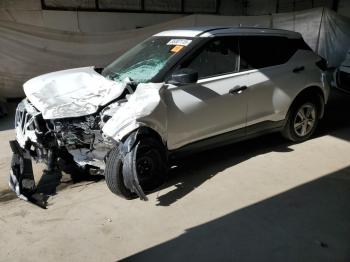 Salvage Nissan Kicks