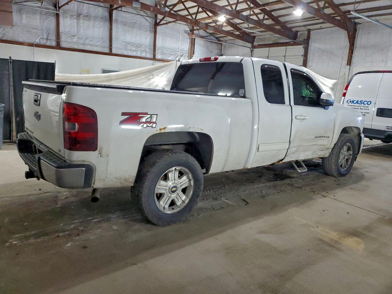 Chevrolet Silverado K1500 Lt Image 3