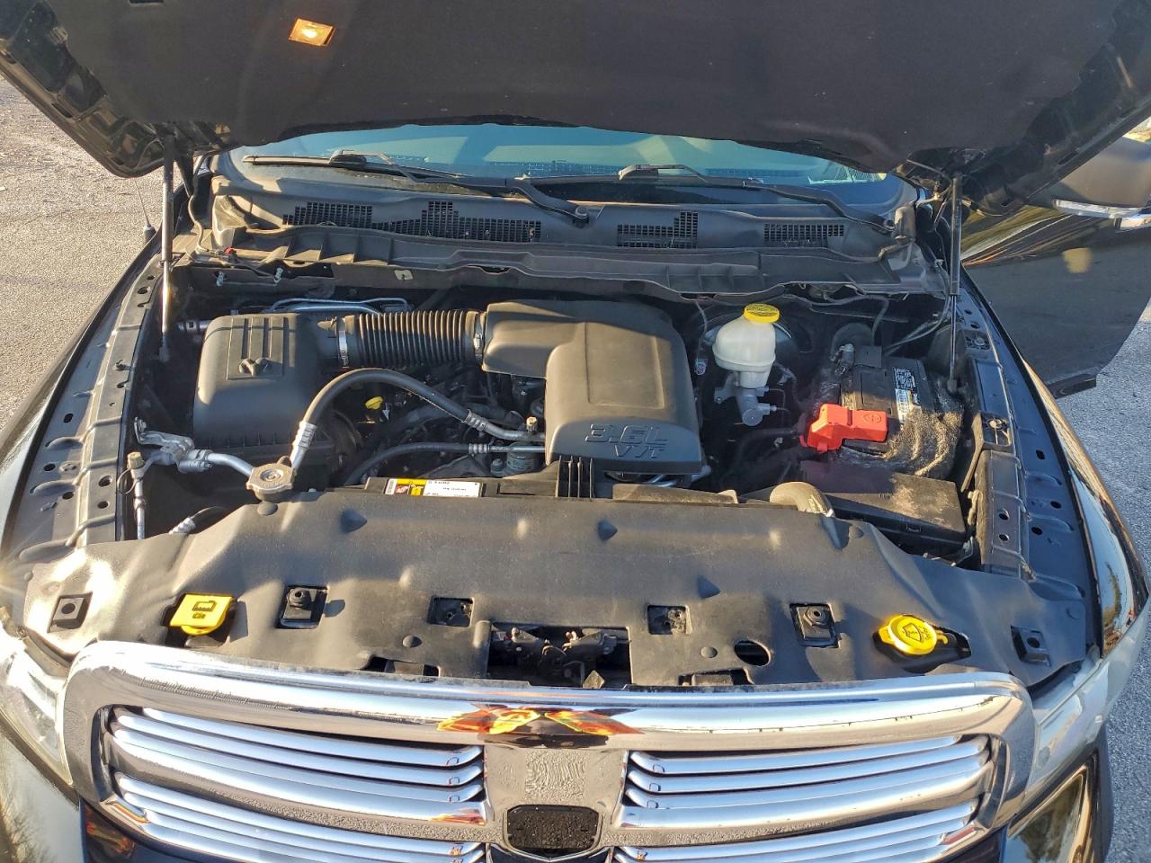 Ram 1500 Slt Image 8