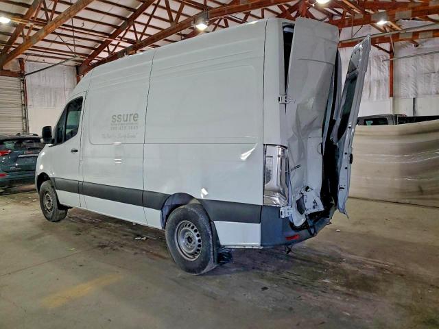 Mercedes-Benz Sprinter 2500 Image 5