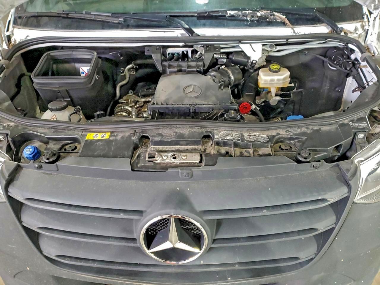 Mercedes-Benz Sprinter 2500 Image 9