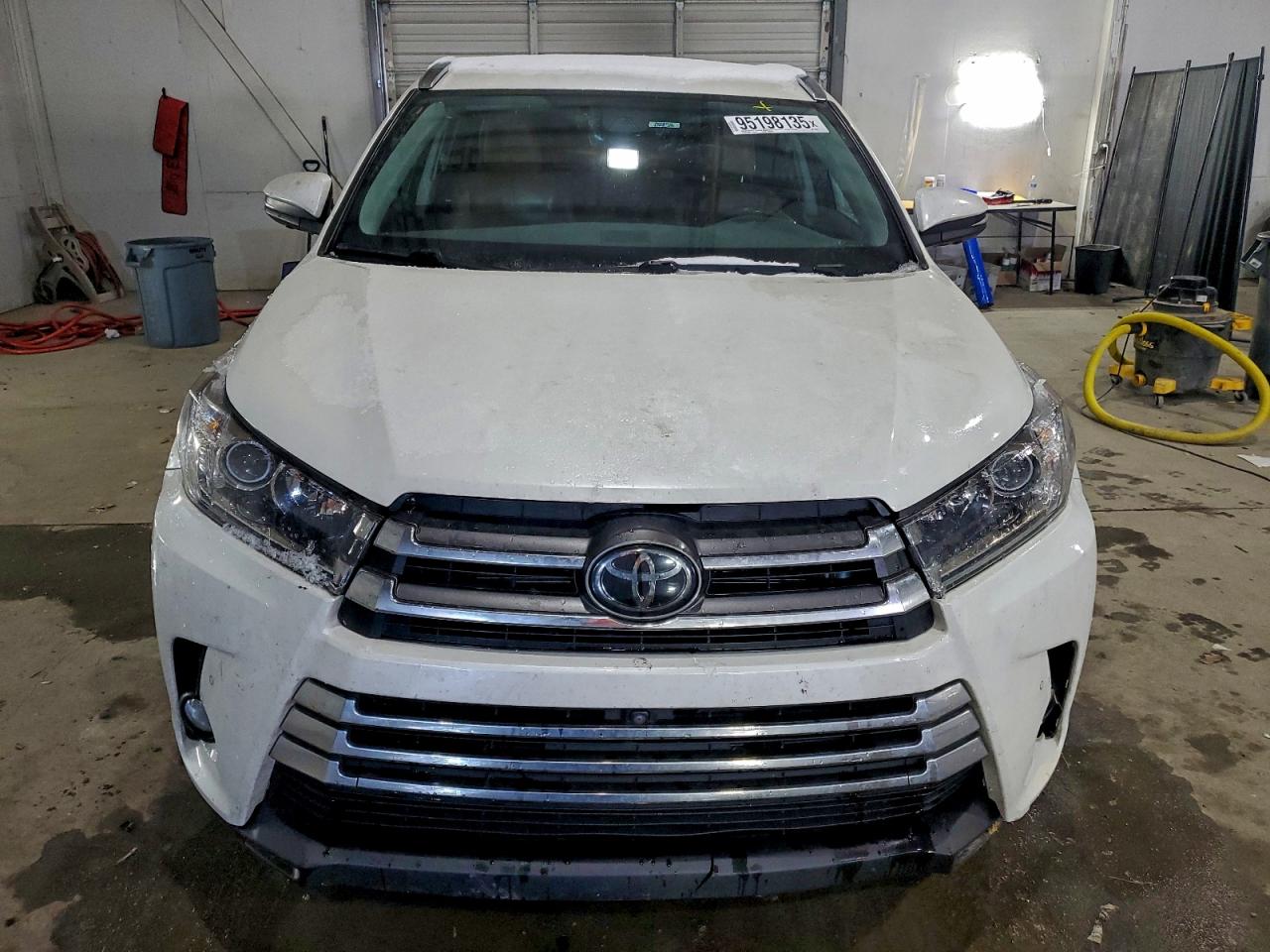 Toyota Highlander Limited Image 10
