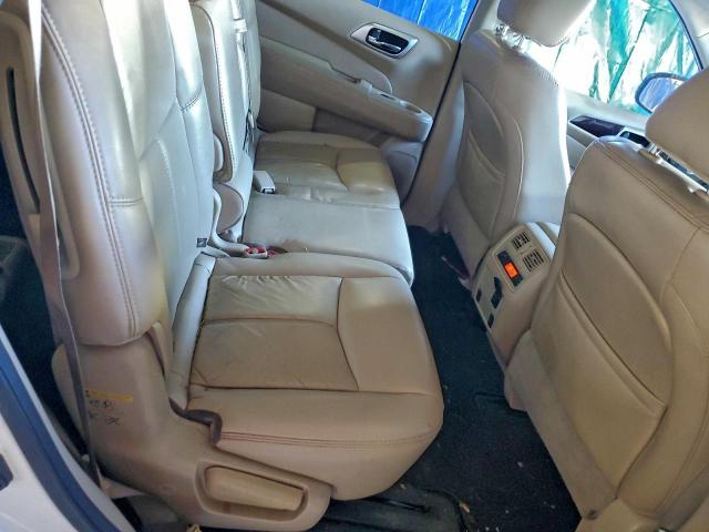 Nissan Pathfinder S Image 11