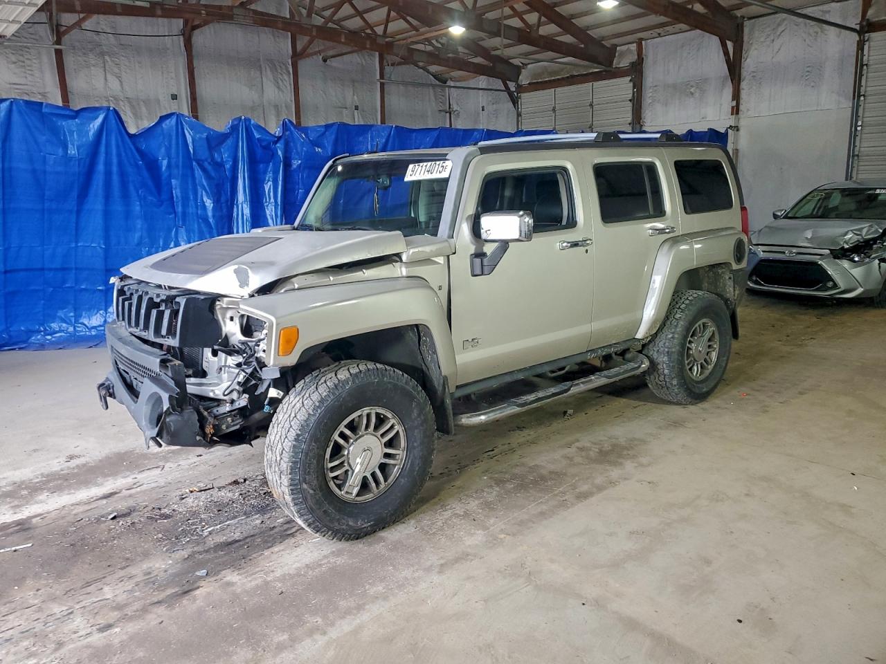 HUMMER H3 Image 1