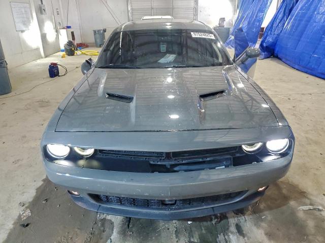 Dodge Challenger Sxt Image 5