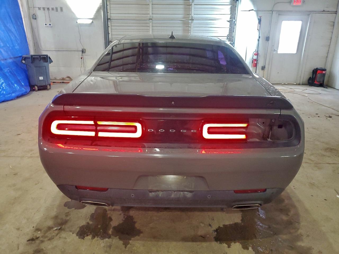 Dodge Challenger Sxt Image 6