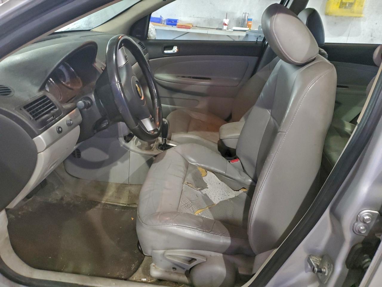 Chevrolet Cobalt Sport Image 6