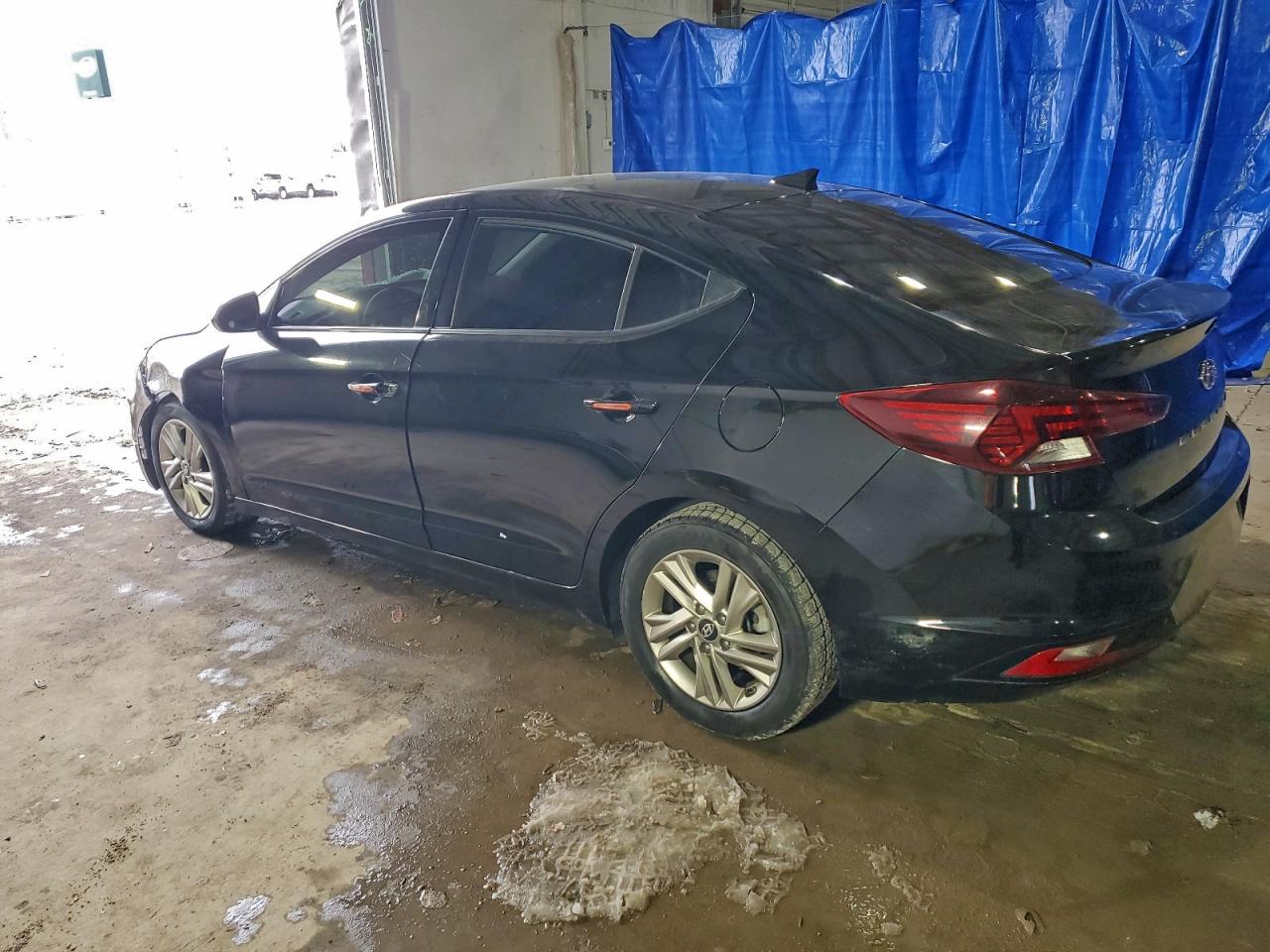 Hyundai ELANTRA Sel Image 3