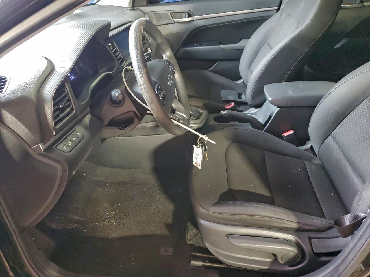 Hyundai ELANTRA Sel Image 4