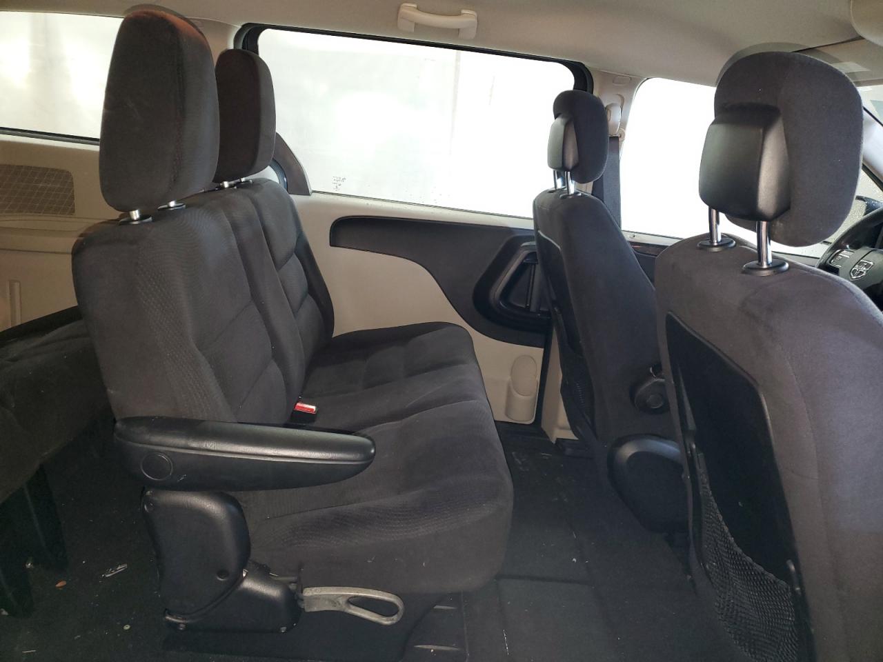 Dodge Caravan Se Image 13