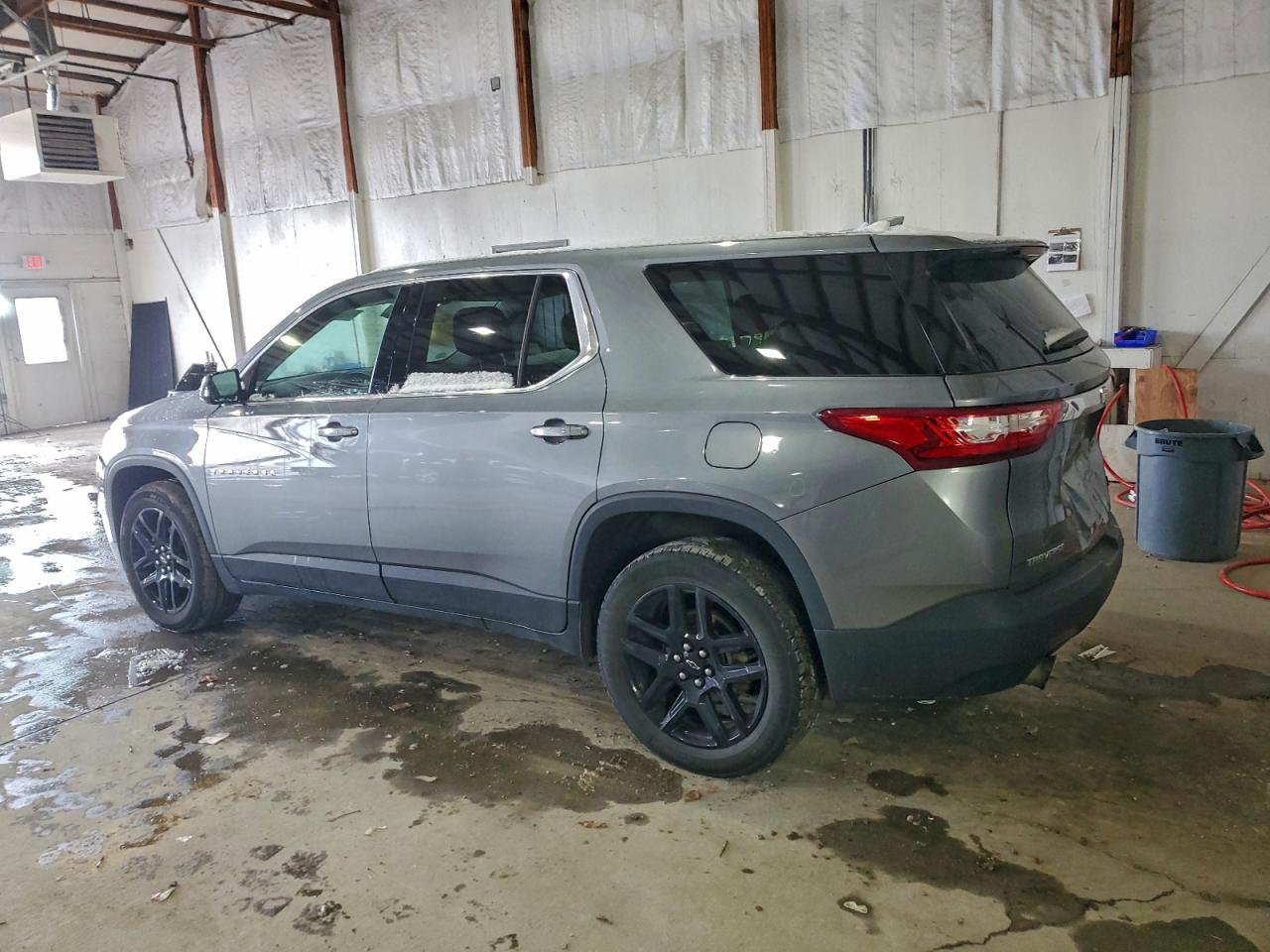 Chevrolet Traverse Ls Image 8