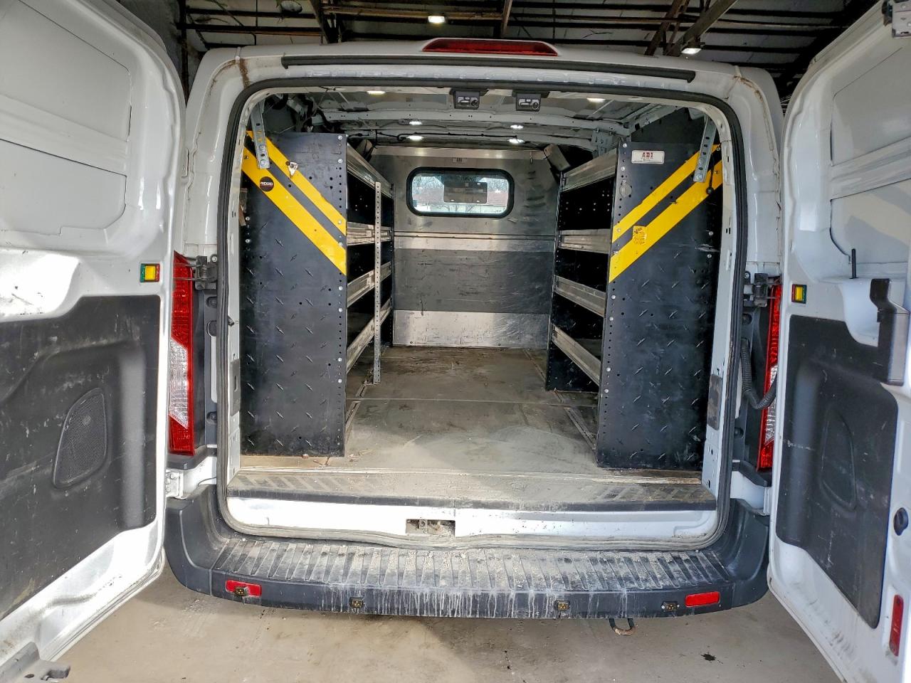 Ford Transit T-150 Image 10