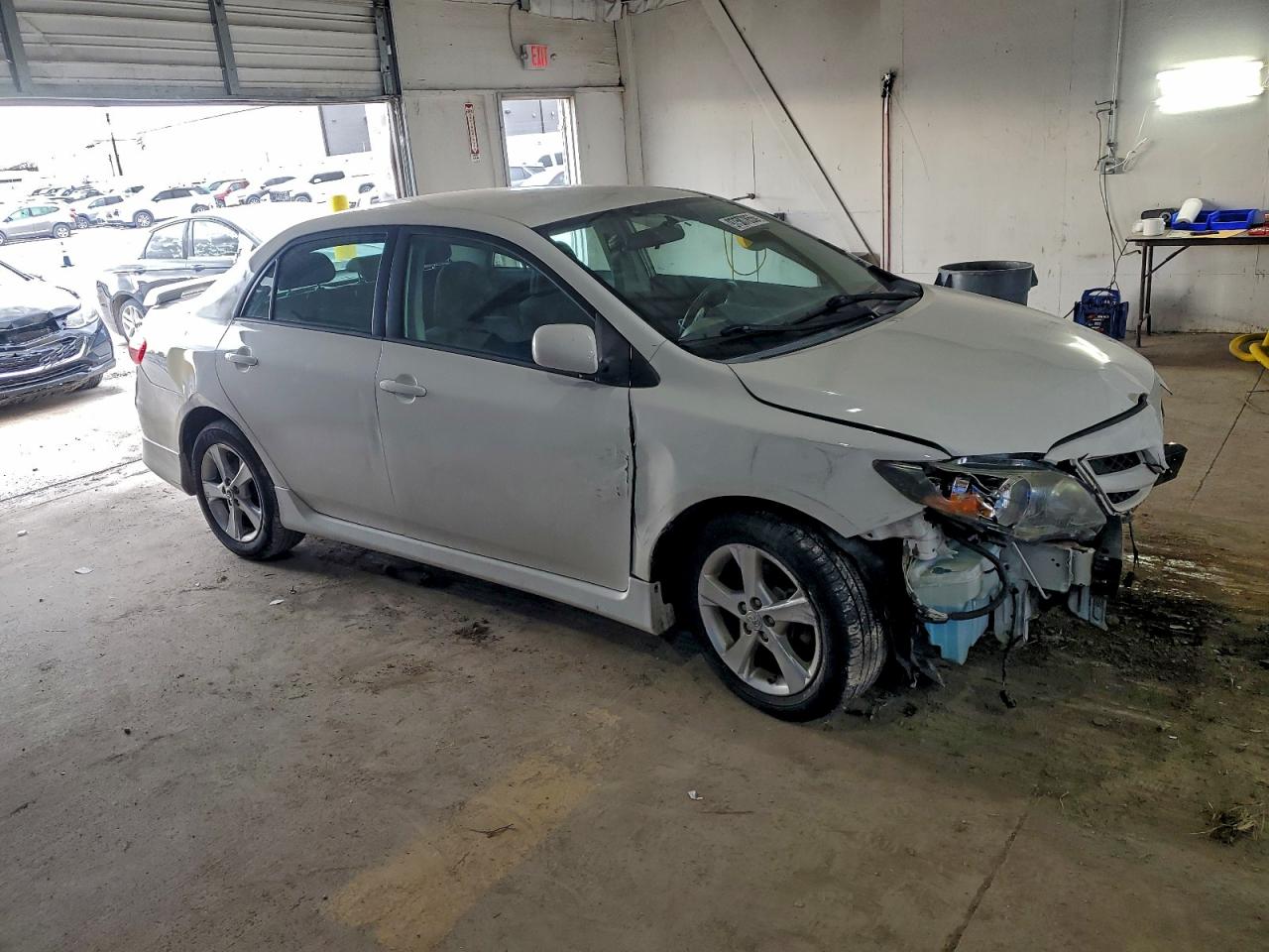 Toyota Corolla Base Image 5