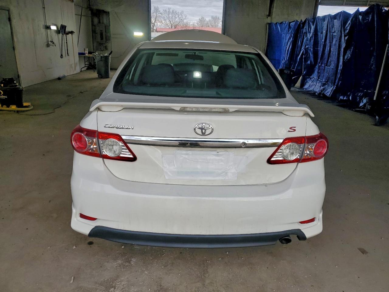 Toyota Corolla Base Image 4