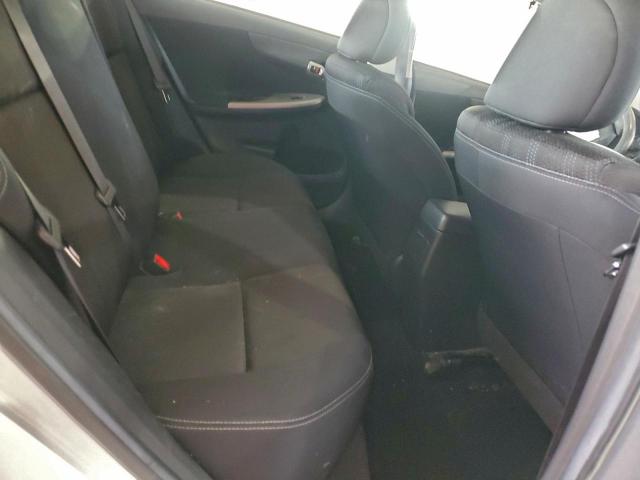 Toyota Corolla Base Image 2