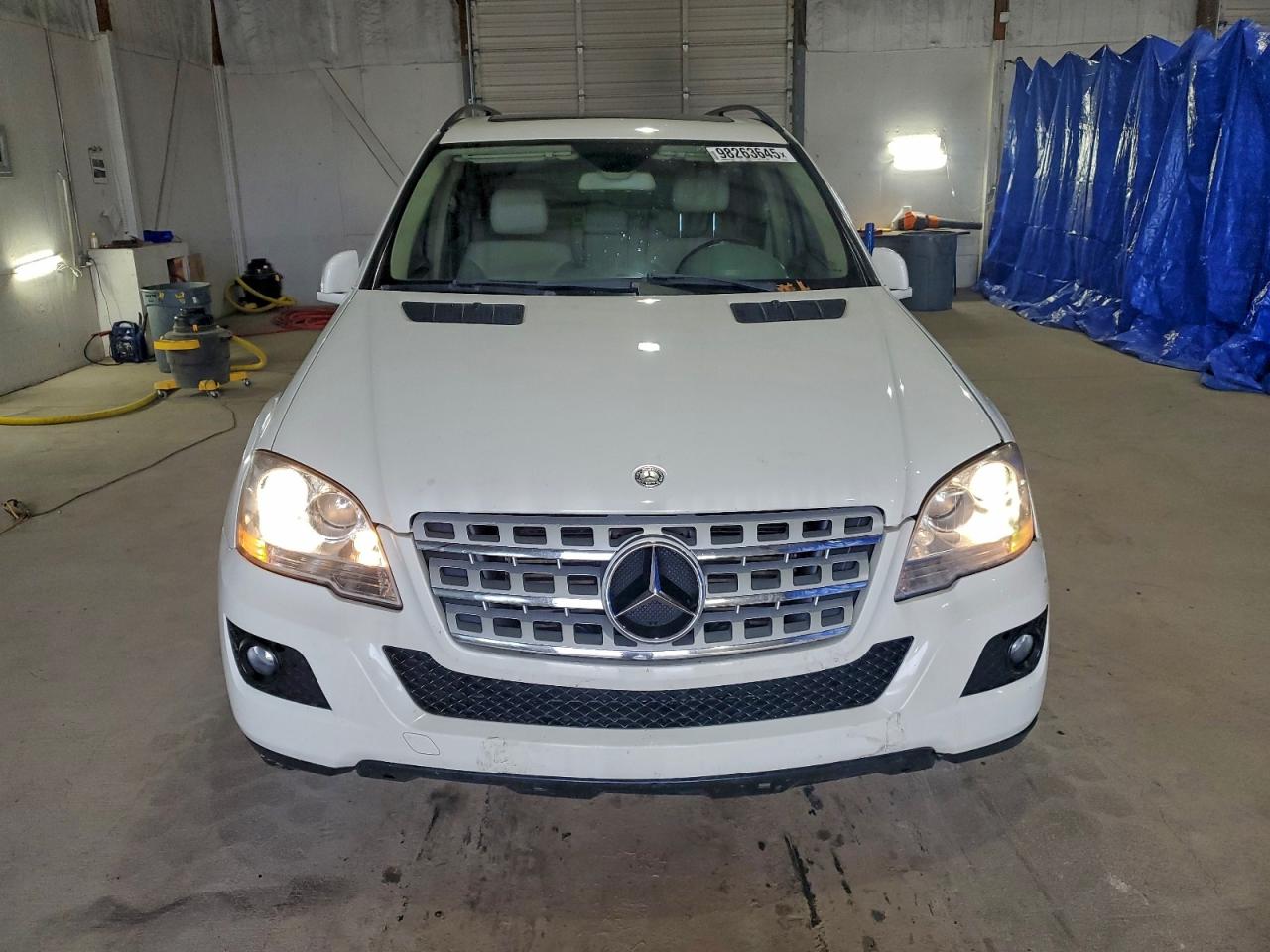 Mercedes-Benz M-Class 350 Bluetec Image 4