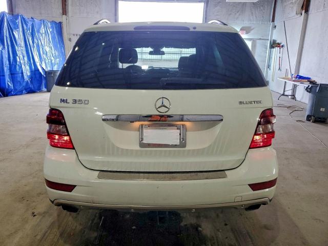 Mercedes-Benz M-Class 350 Bluetec Image 6