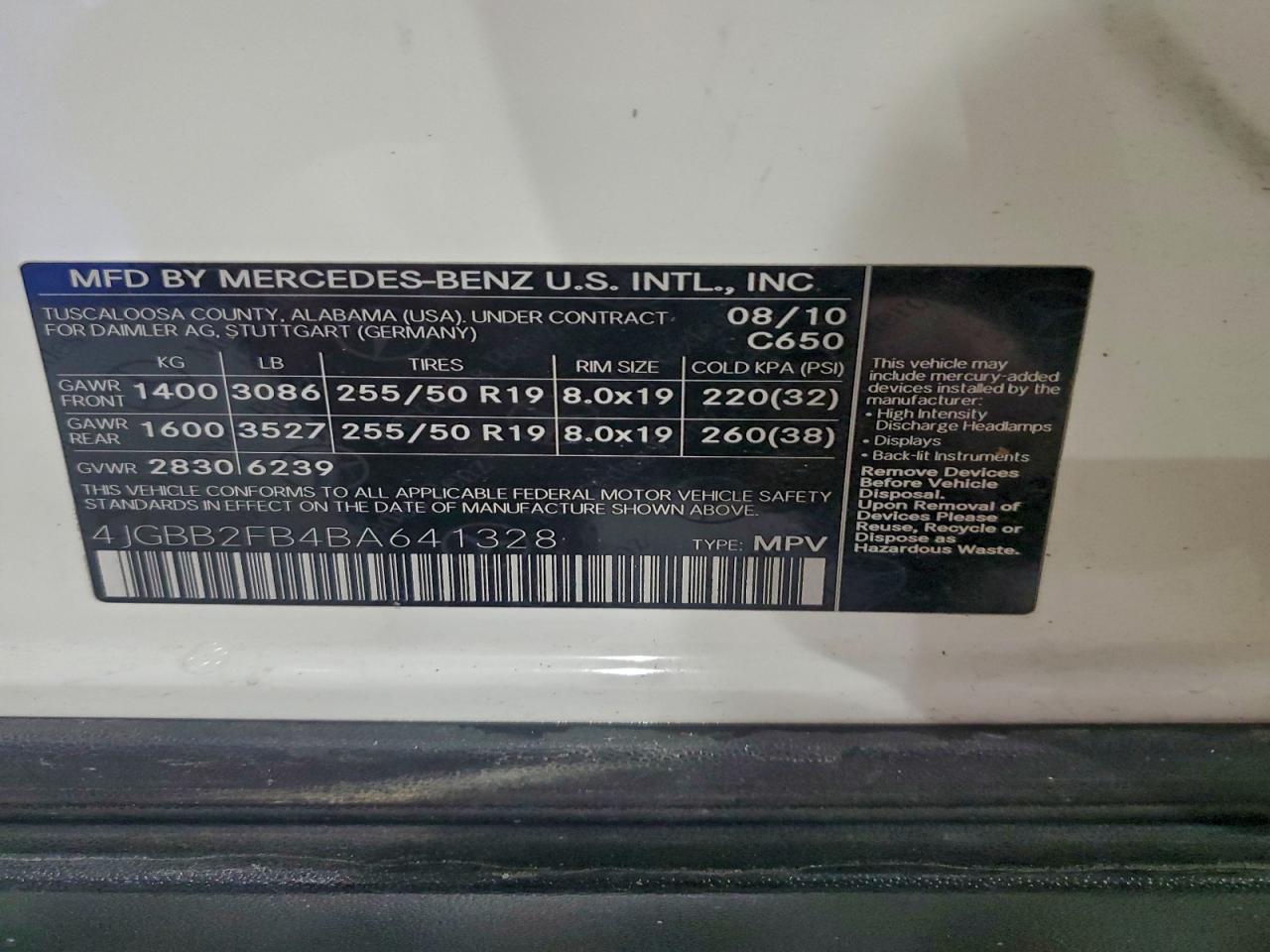 Mercedes-Benz M-Class 350 Bluetec Image 12