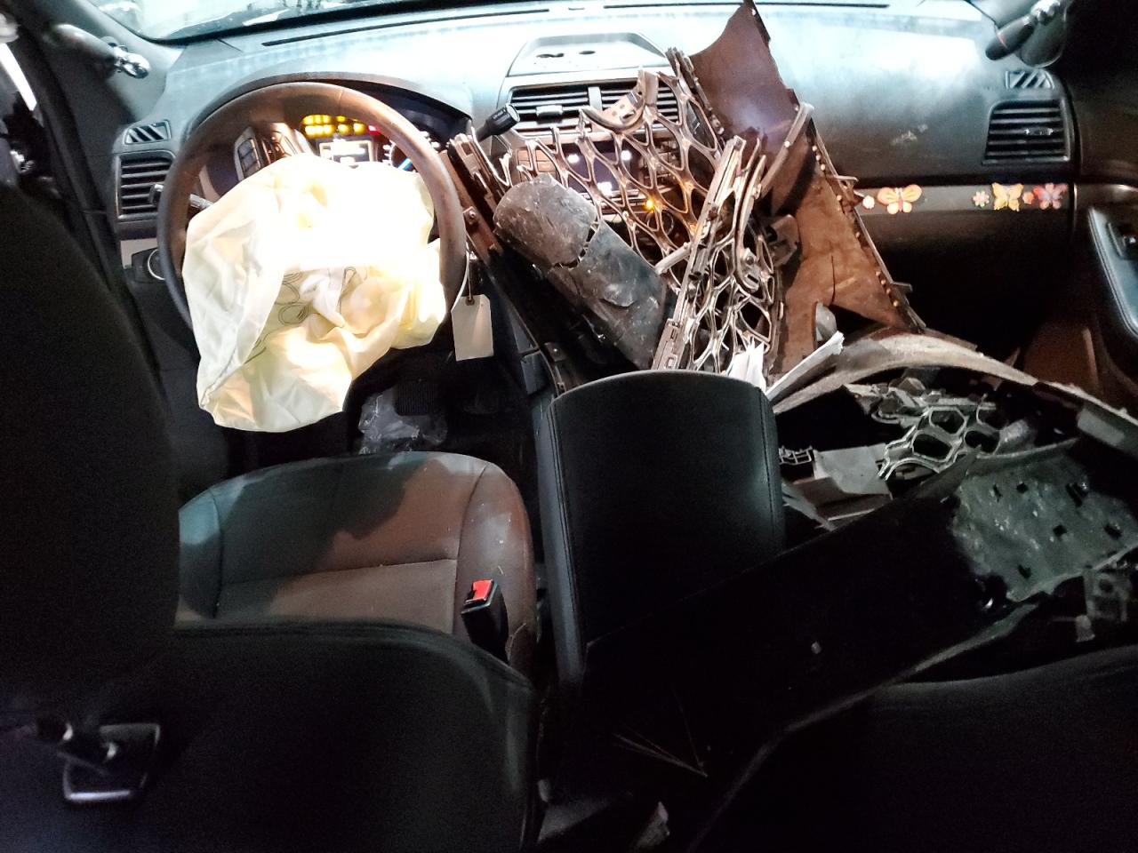 Ford Explorer Police Interceptor Image 9