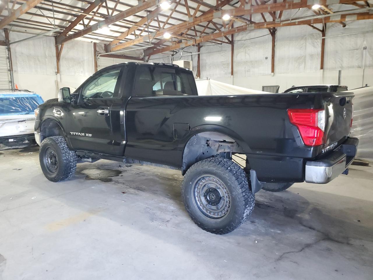 Nissan Titan S Image 3