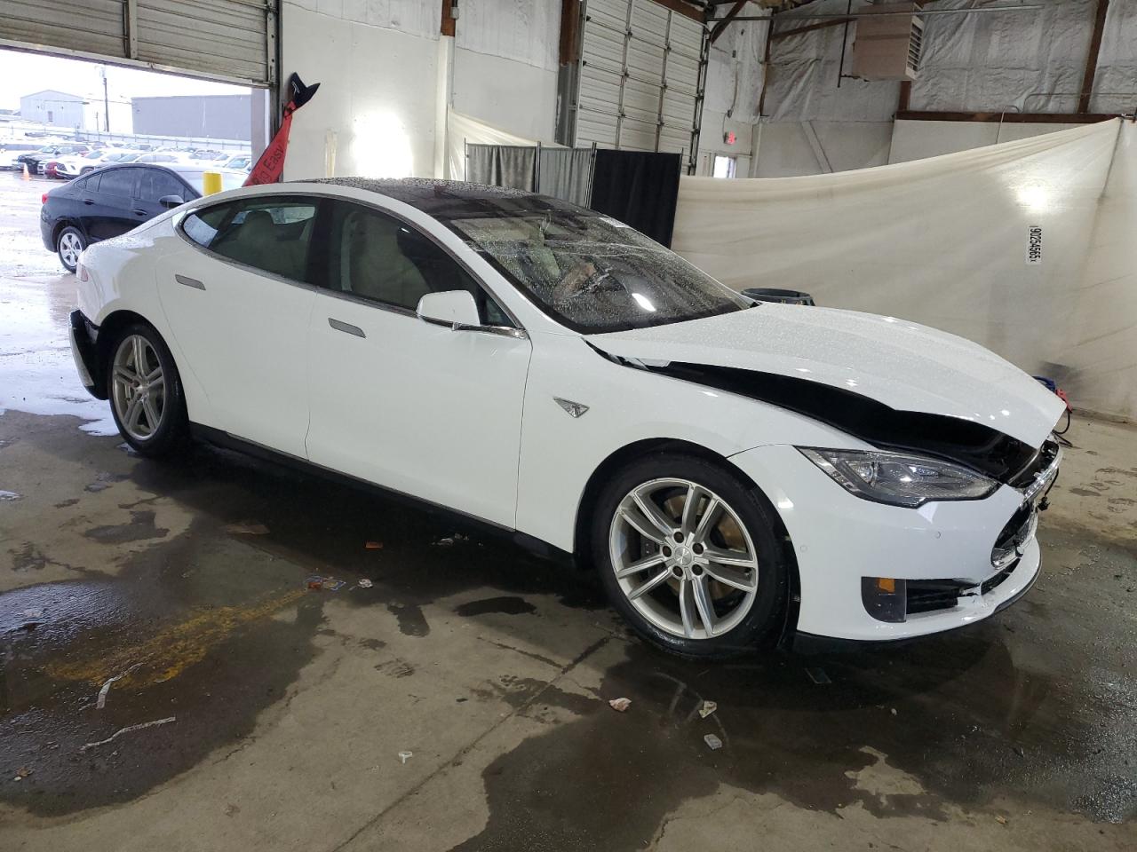 Tesla Model S Image 4