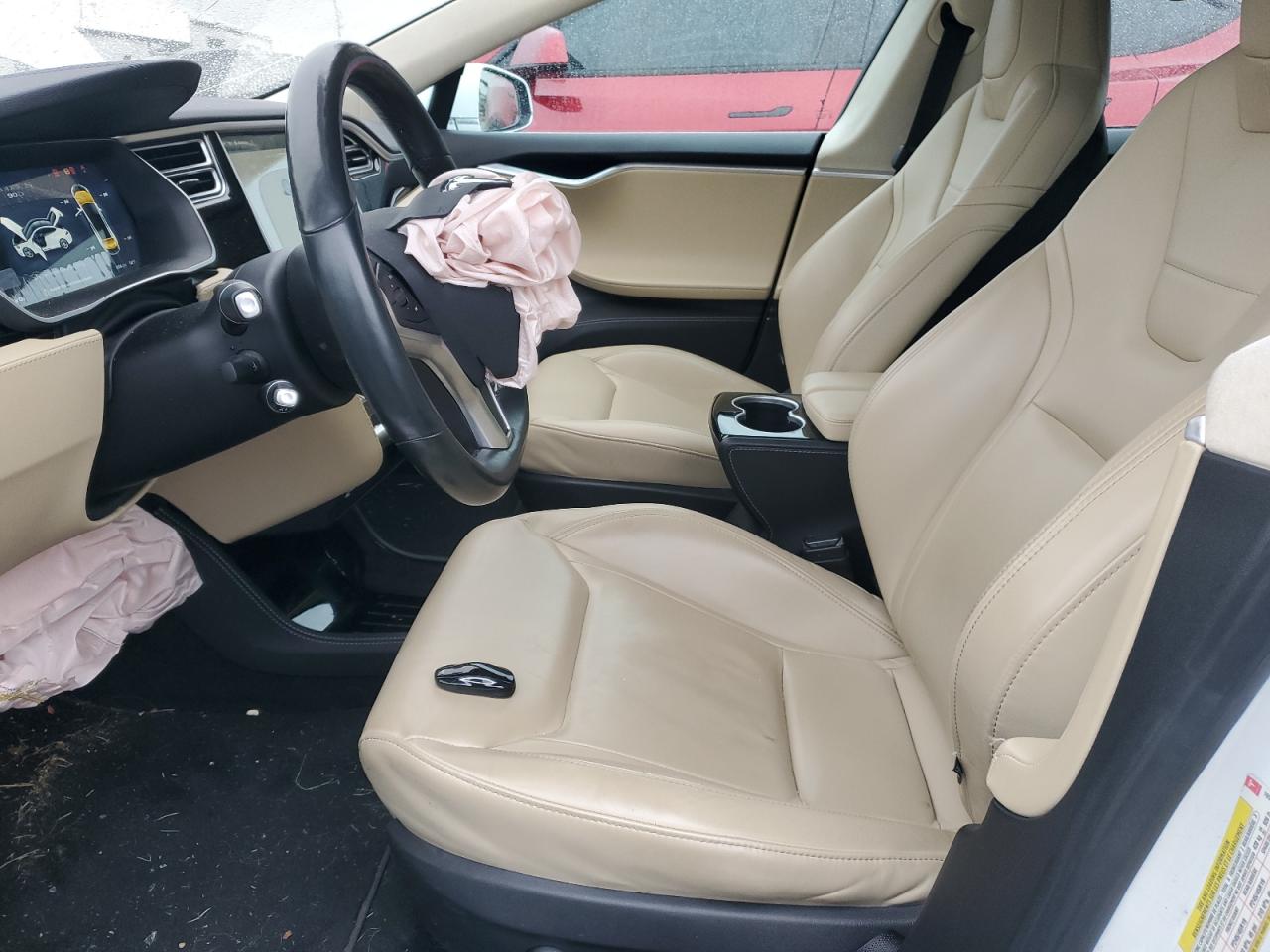 Tesla Model S Image 7