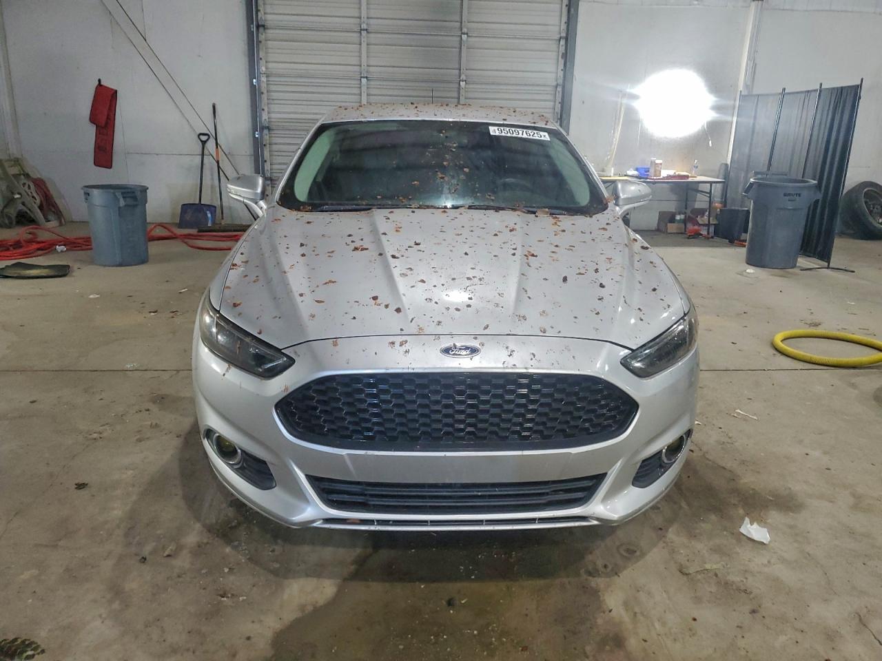 Ford Fusion Se Image 9