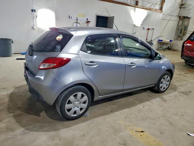 Mazda 2 Image 4