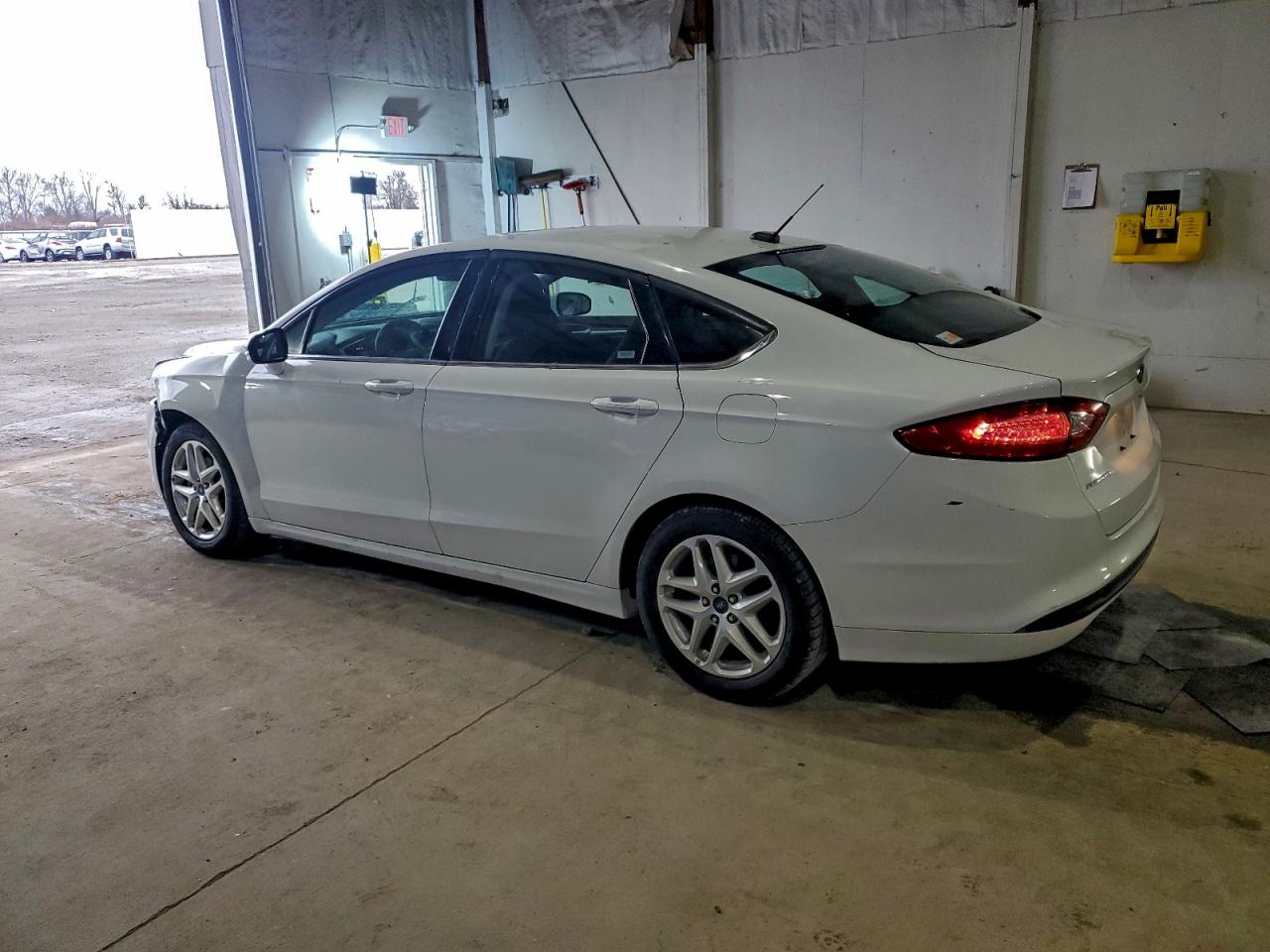 Ford Fusion Se Image 9