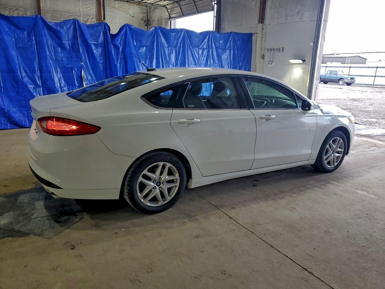 Ford Fusion Se Image 11