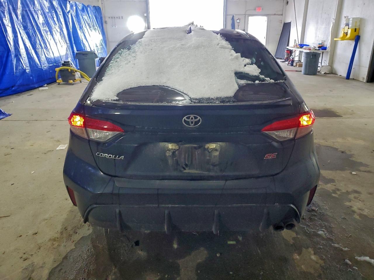 Toyota Corolla Se Image 8