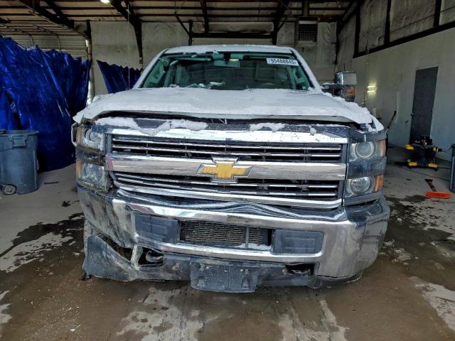 Chevrolet Silverado K2500 Heavy Duty Image 2