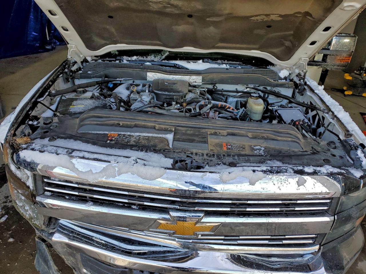 Chevrolet Silverado K2500 Heavy Duty Image 7