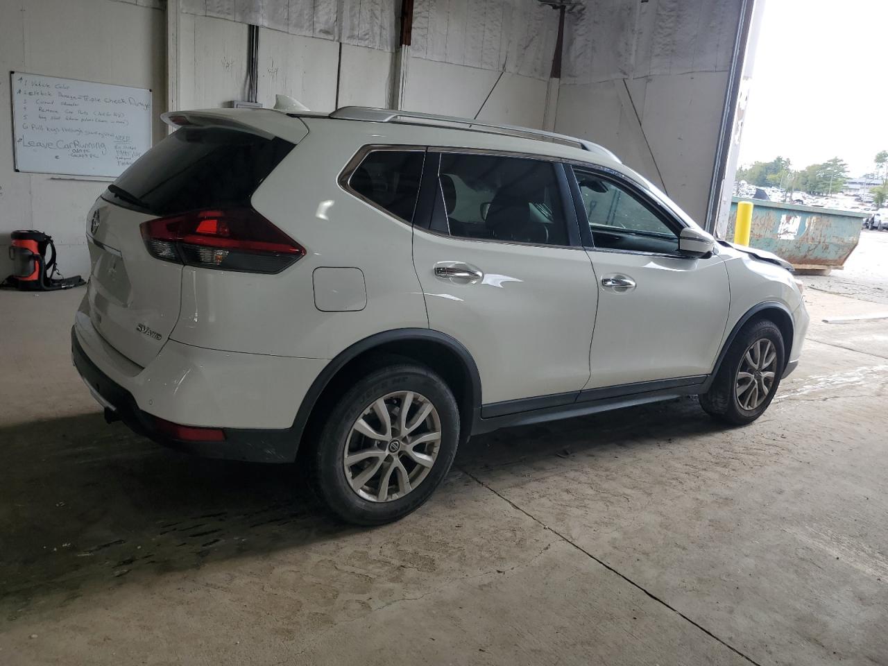 Nissan Rogue S Image 6