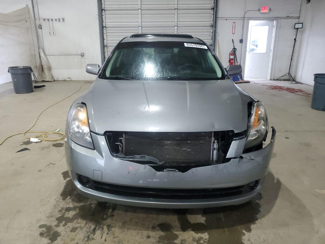 Nissan Altima 2.5 Image 2