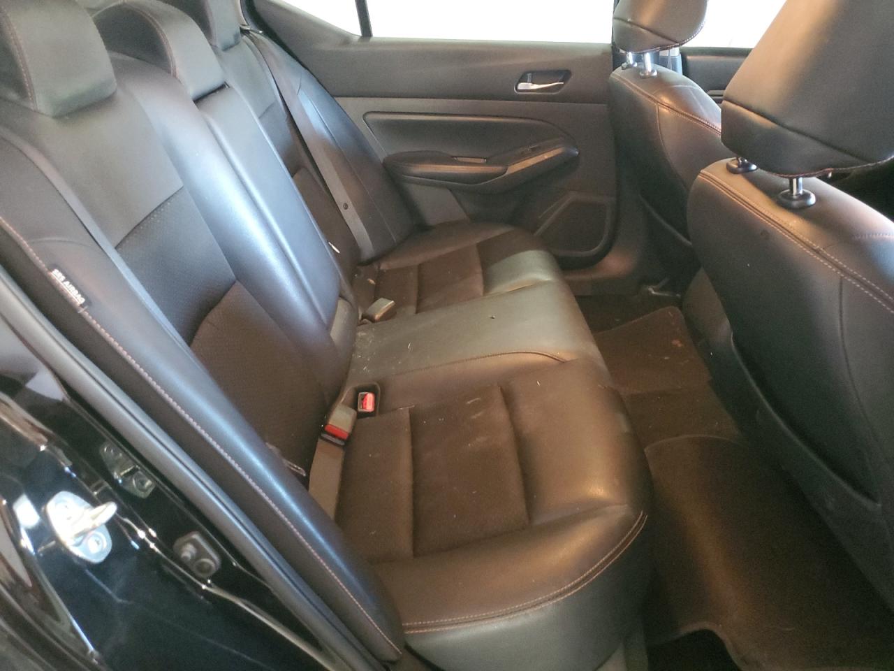 Nissan Altima Sr Image 6