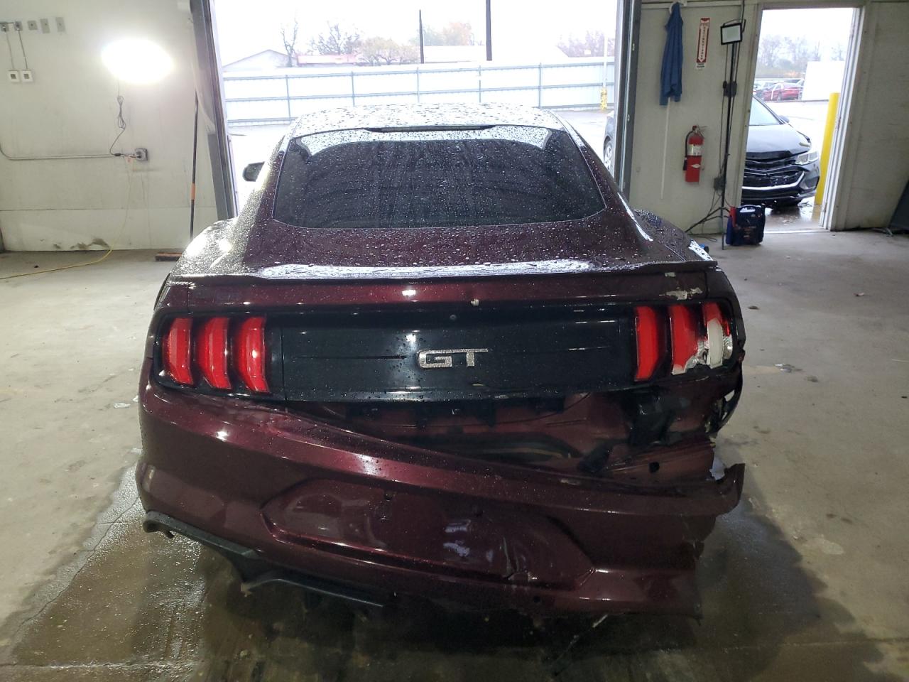 Ford Mustang Gt Image 7