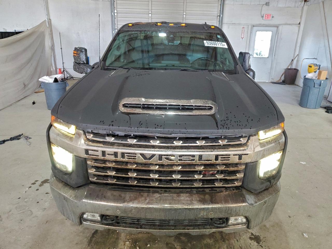 Chevrolet Silverado K2500 Heavy Duty Ltz Image 3
