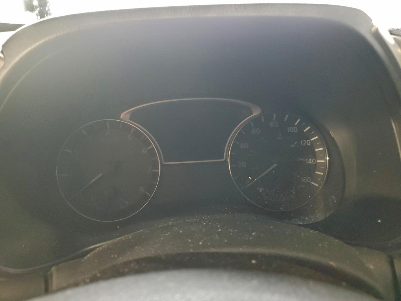 Nissan Pathfinder S Image 10