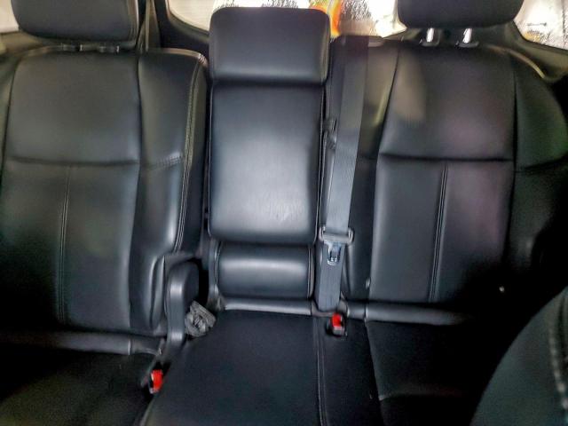 Nissan Pathfinder S Image 12