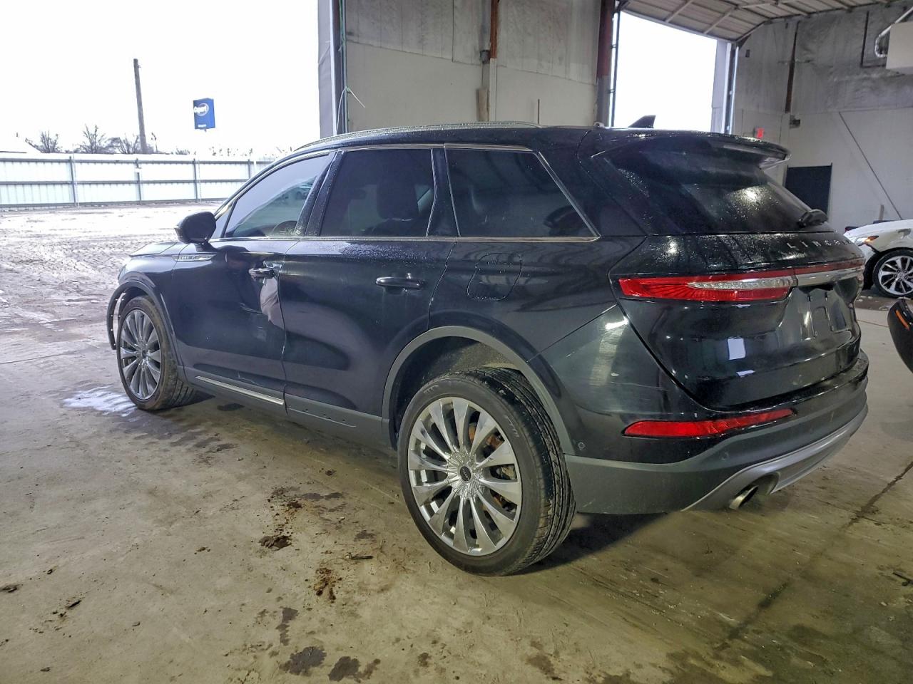 Lincoln Corsair Reserve Image 8