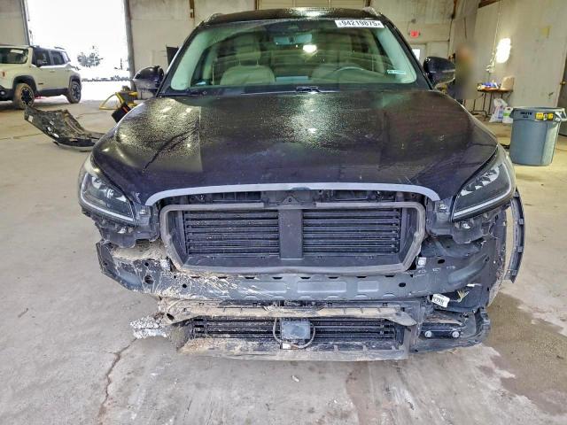 Lincoln Corsair Reserve Image 3