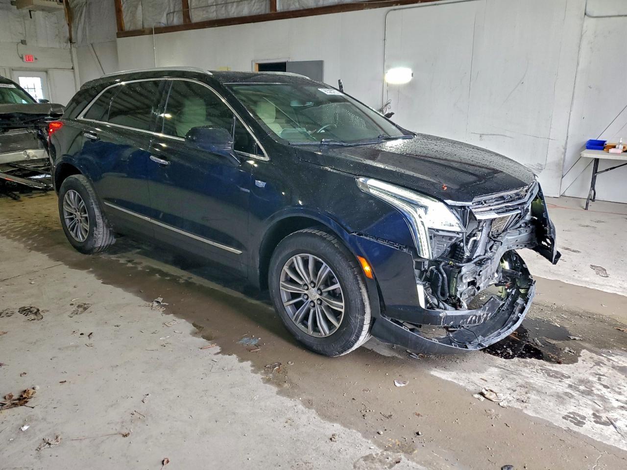 Cadillac XT5 Luxury Image 3