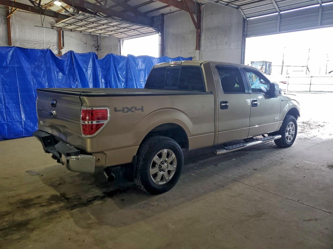 Ford F-150 Supercrew Image 3